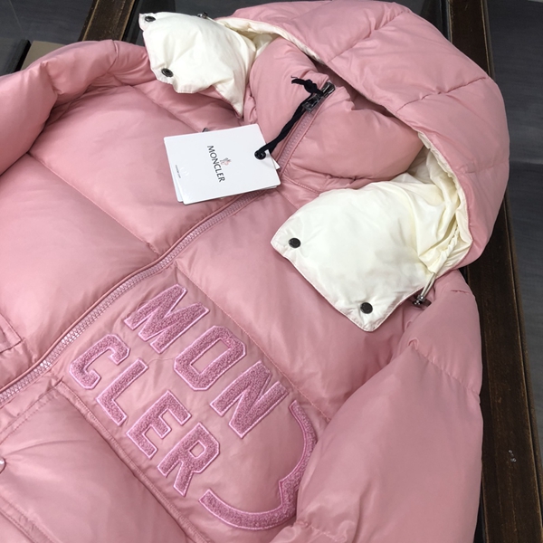 ハイクオリティダウンジャケット側面デザイン